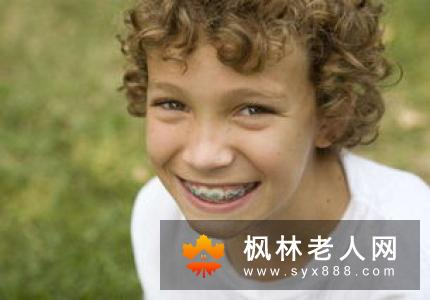 不可思议！原来这些因素也可以引起龅牙和牙周病